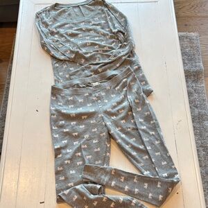Old Navy Gray Waffle Knit Pajama Top & Bottoms with Polar Bear Print